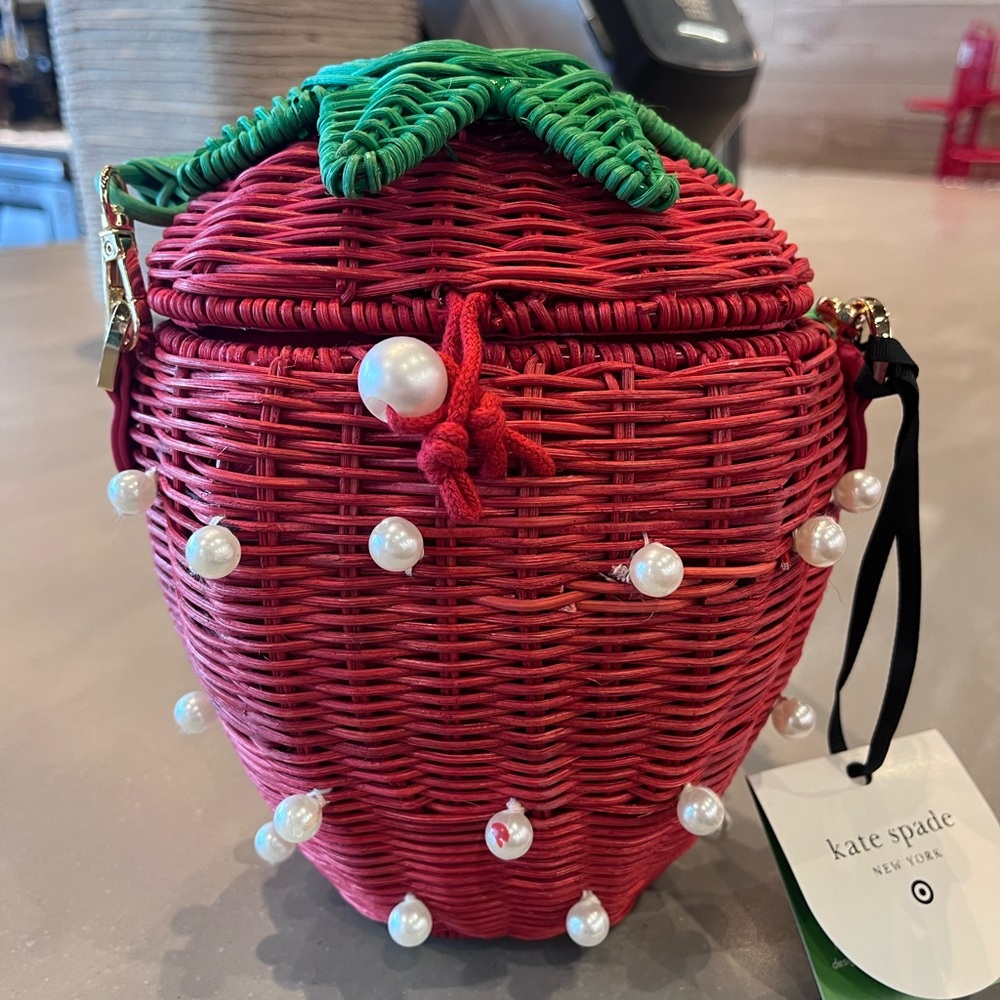 Kate Spade Target Pearl Embellished Strawberry Basket Bucket Bag 🍓
